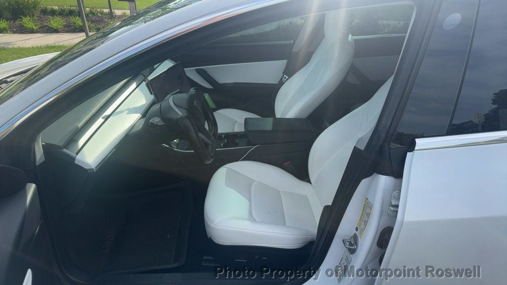 Used 2019 Tesla Model 3 Standard Range Plus RWD image 3
