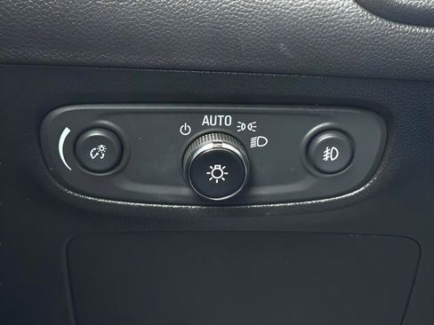 Used 2022 Buick Encore GX Preferred w/ Cold Weather Comfort Package image 21