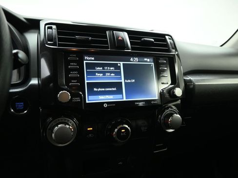 Used 2024 Toyota 4Runner TRD Off-Road image 14