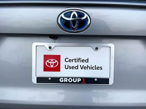 Used 2023 Toyota RAV4 SE w/ Convenience Package AWD/4WD image 10