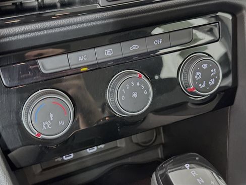 Certified 2023 Volkswagen Taos S FWD image 26