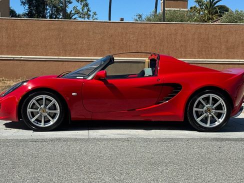 Used 2005 Lotus Elise RWD image 8