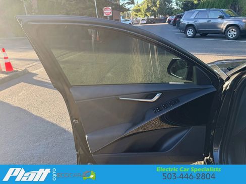 Used 2023 Kia Niro Wind image 16