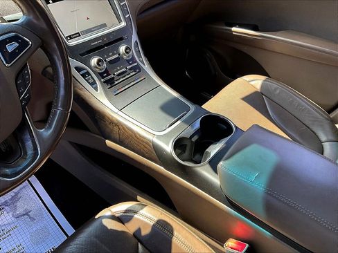 Used 2016 Lincoln MKX Reserve w/ Technology Package AWD/4WD image 13