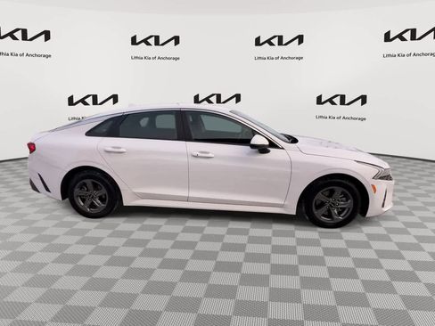 Used 2023 Kia K5 LXS image 9