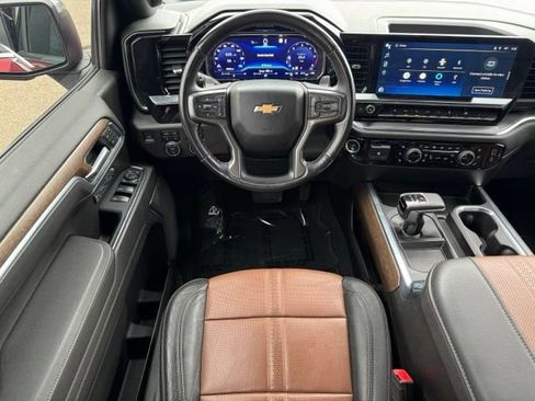 Certified 2023 Chevrolet Silverado 1500 High Country AWD/4WD image 11