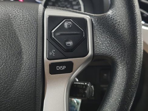 Used 2017 Toyota Tundra SR5 image 32