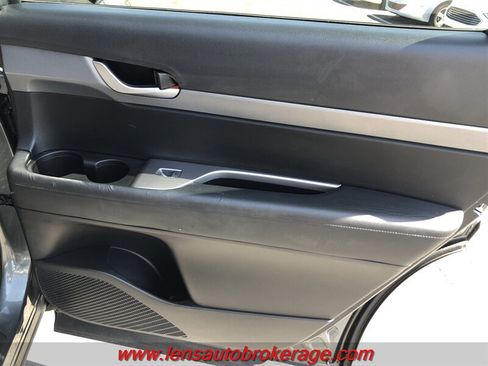 Used 2021 Hyundai Palisade SE FWD image 19