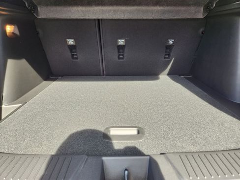 New 2026 Chevrolet Trax RS w/ Sunroof Package FWD image 26