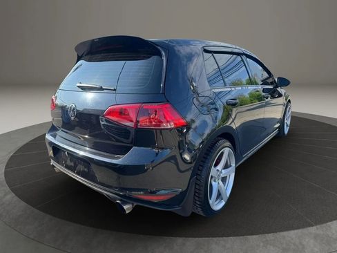 Used 2017 Volkswagen GTI SE FWD image 5