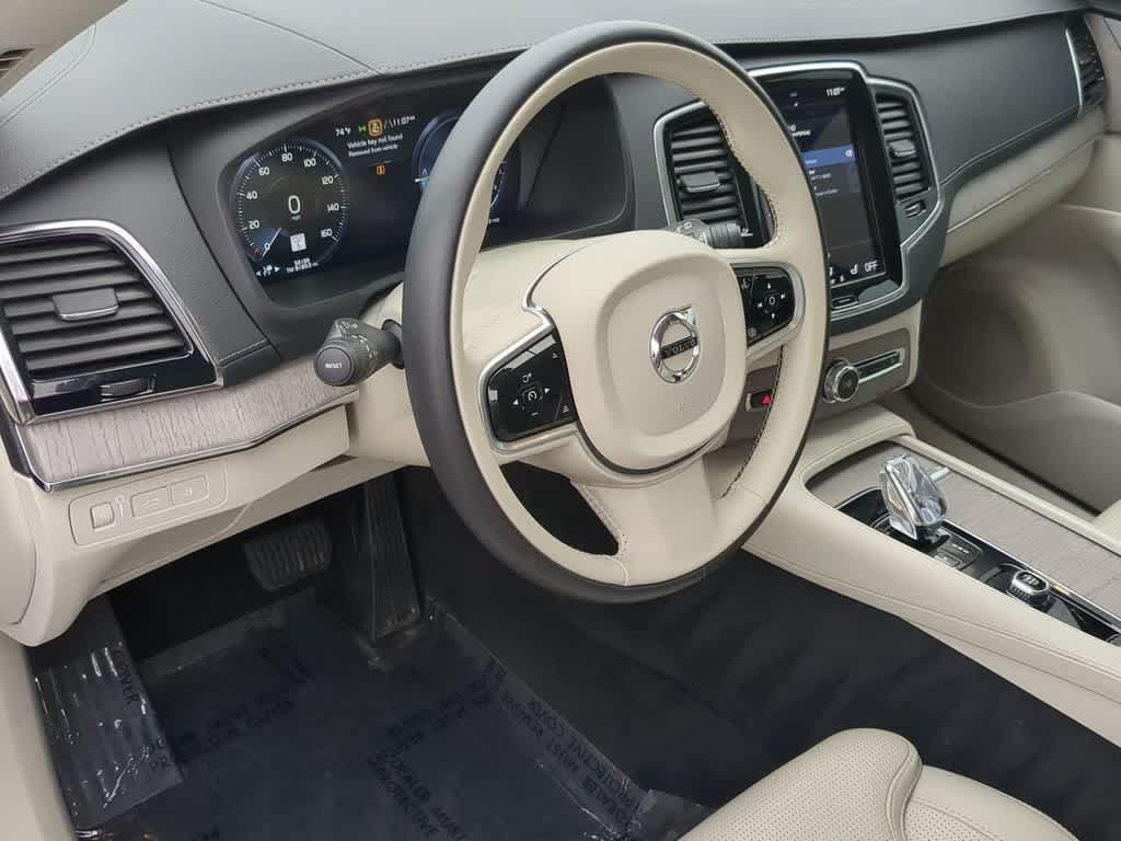 Used 2022 Volvo XC90 T8 Inscription w/ Advanced Package AWD/4WD image 2