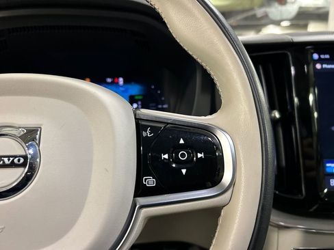 Certified 2023 Volvo XC60 T8 Plus AWD/4WD image 14