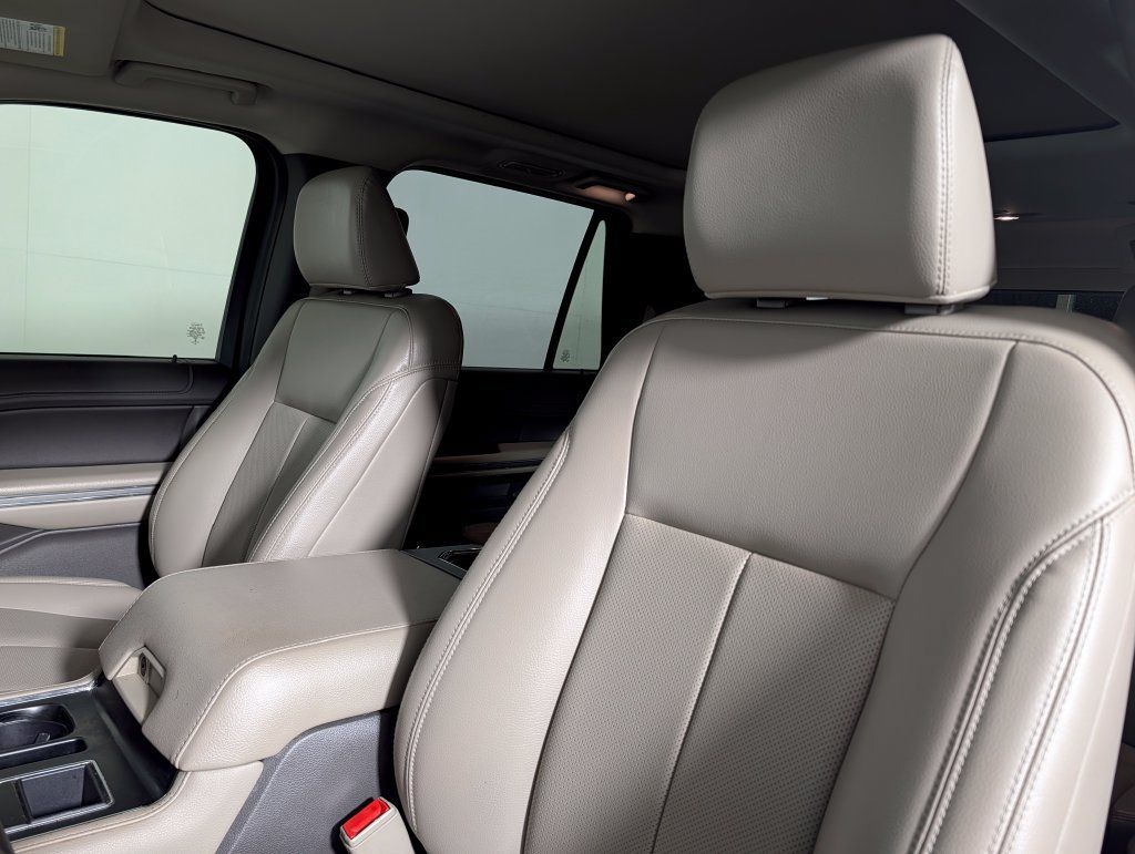 Used 2021 Ford Expedition XLT RWD image 26