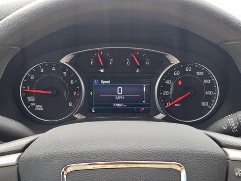 Used 2021 GMC Acadia SLE image 9