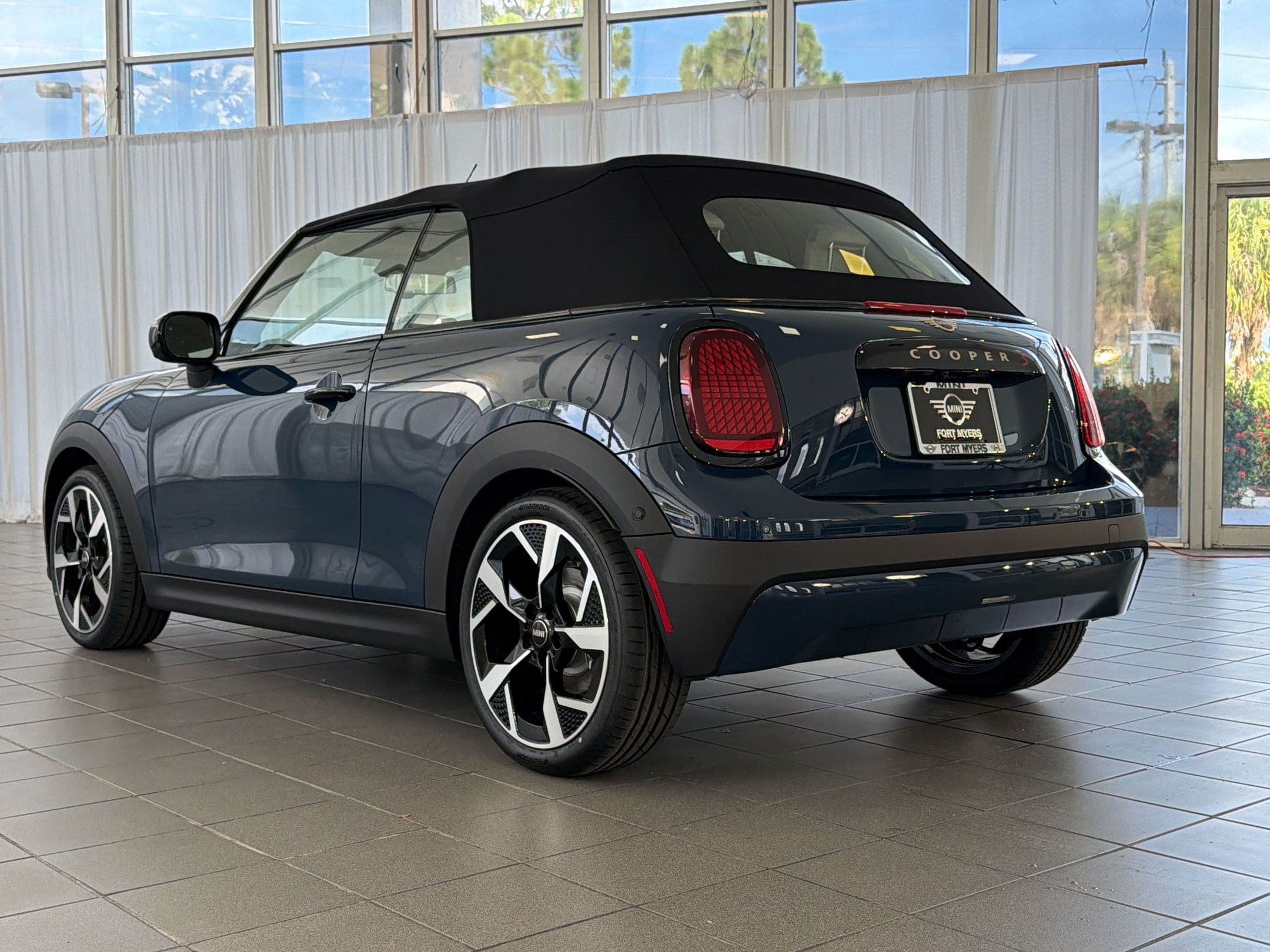 New 2026 MINI Cooper S FWD image 3