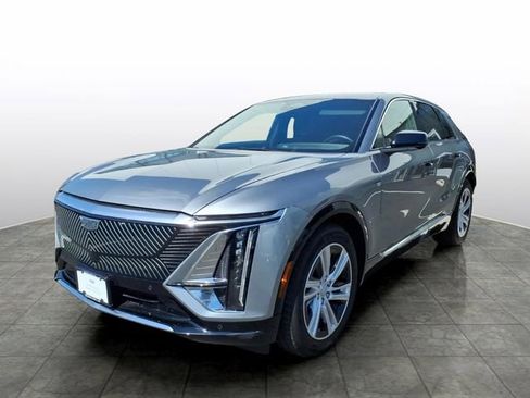 Certified 2024 Cadillac Lyriq Tech AWD/4WD image 1