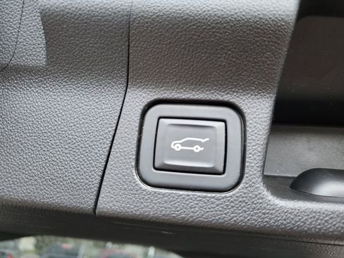 Certified 2021 GMC Acadia SLE w/ Driver Convenience Package image 37