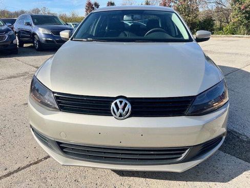 Used 2014 Volkswagen Jetta SE image 2