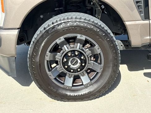 Used 2023 Ford F250 Lariat w/ Lariat Ultimate Package image 12