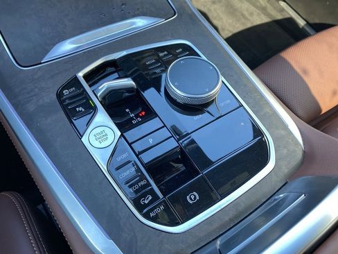 Certified 2025 BMW X5 xDrive40i w/ Premium Package image 12