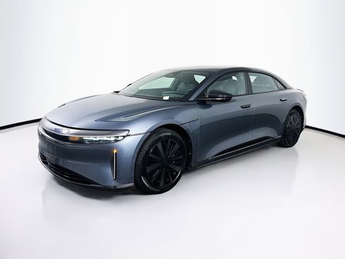 Used 2024 Lucid Air Pure image 3