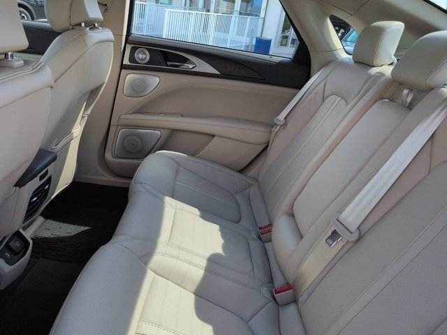 Used 2019 Lincoln MKZ Reserve w/ Luxury Package FWD image 13