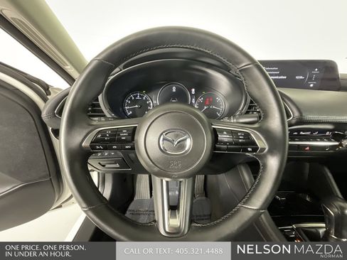 Used 2025 MAZDA MAZDA3 s image 42