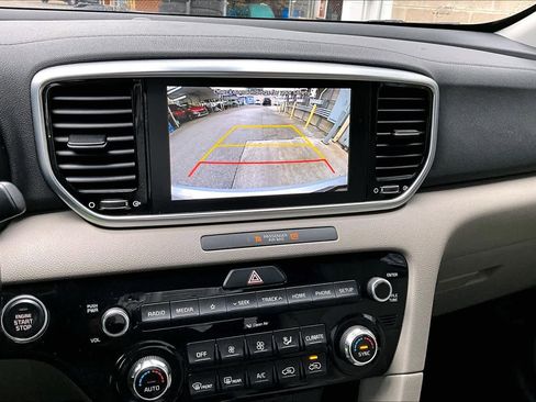 Used 2020 Kia Sportage EX image 56