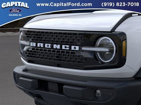 New 2025 Ford Bronco Outer Banks image 19