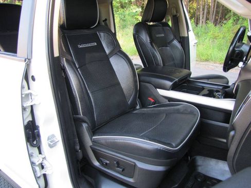 Used 2022 RAM 2500 Laramie AWD/4WD image 23