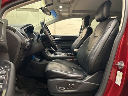 Used 2016 Ford Edge Titanium w/ Equipment Group 301A AWD/4WD image 7