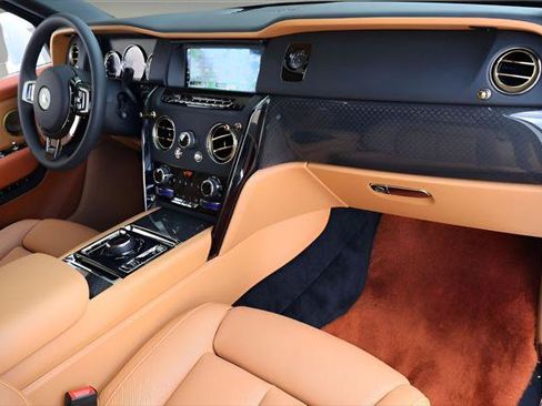 Certified 2023 Rolls-Royce Cullinan Black Badge AWD/4WD image 29