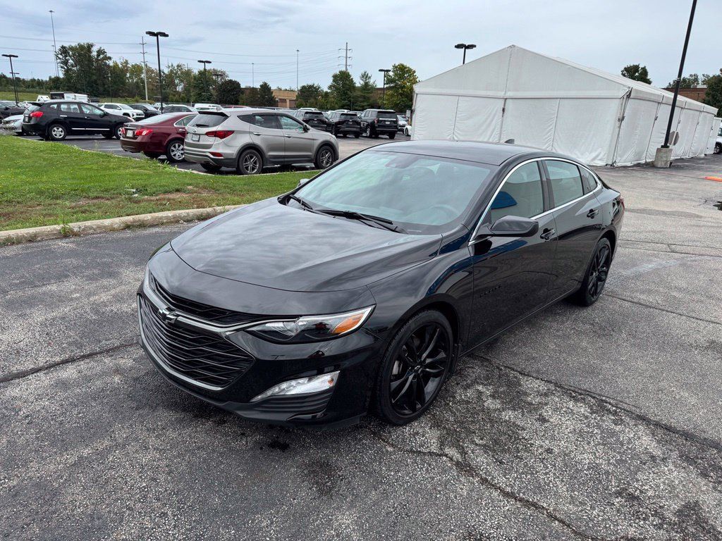 Certified 2023 Chevrolet Malibu LT w/ Midnight Edition FWD image 3