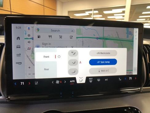 New 2026 Ford Expedition Active image 18