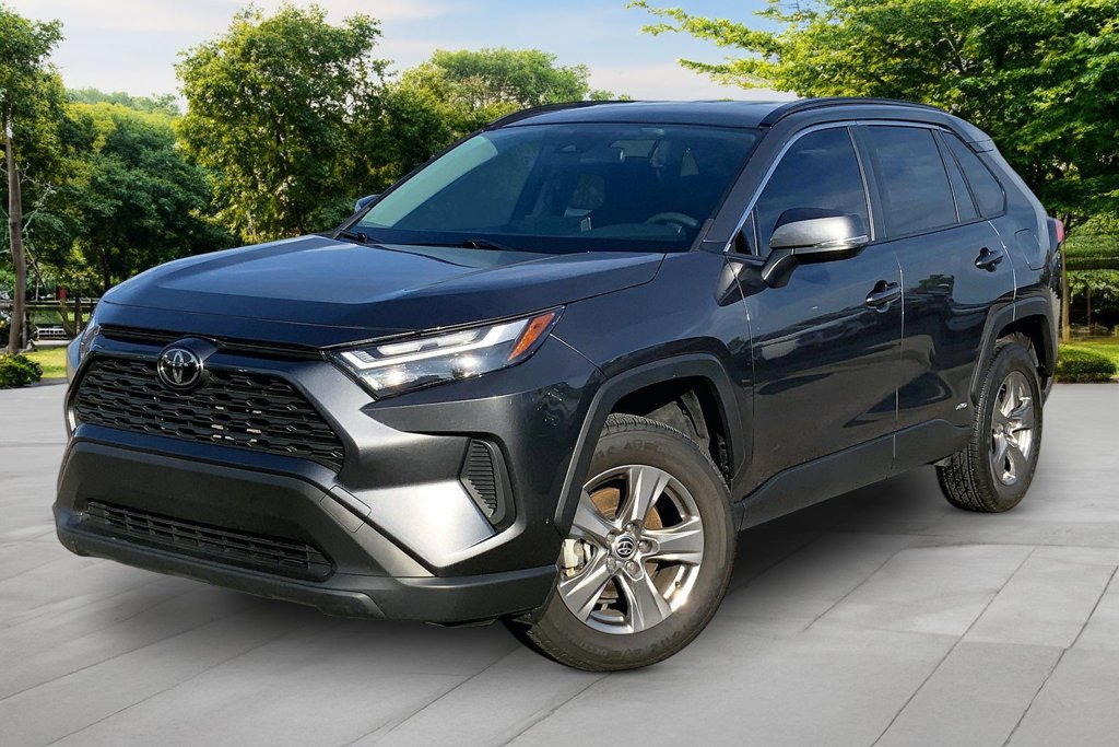 Used 2025 Toyota RAV4 LE AWD/4WD image 1