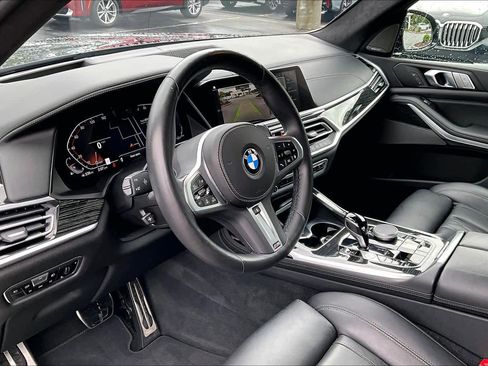 Used 2022 BMW X7 xDrive40i w/ M Sport Package AWD/4WD image 18