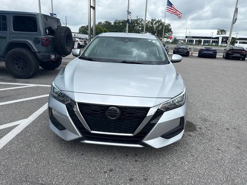 Used 2021 Nissan Sentra SV FWD image 2