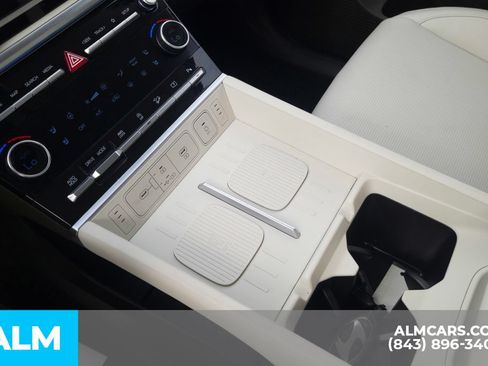 Used 2024 Hyundai Santa Fe Calligraphy AWD/4WD image 29