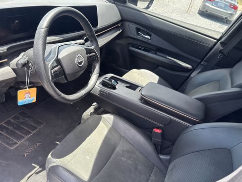 Used 2024 Nissan Ariya FWD image 14