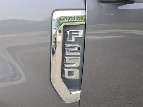 Used 2021 Ford F250 Lariat w/ Lariat Value Package image 7