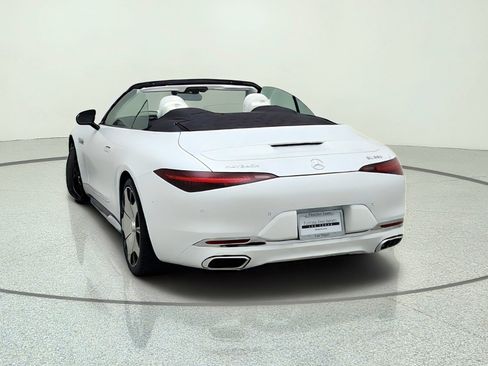 New 2026 Mercedes-Benz Maybach SL 680 image 11