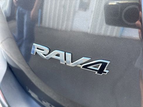 Used 2014 Toyota RAV4 Limited w/ Technology Package AWD/4WD image 10