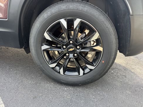 Used 2023 Chevrolet TrailBlazer LT w/ Convenience Package image 6