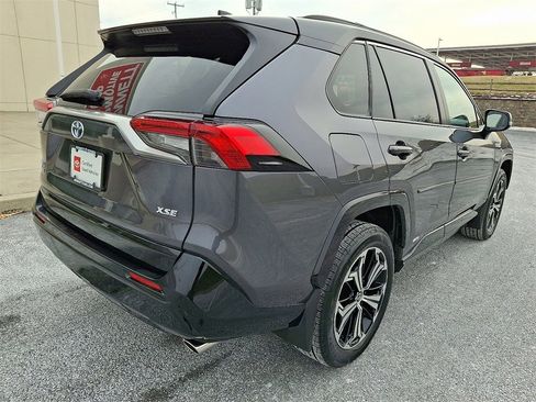 Certified 2022 Toyota RAV4 XSE image 10