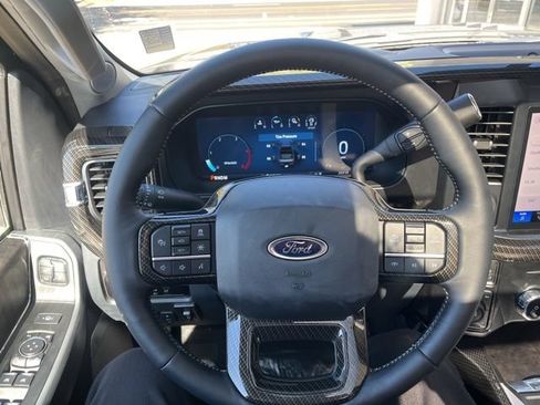 New 2024 Ford F250 Lariat w/ Lariat Ultimate Package AWD/4WD image 35