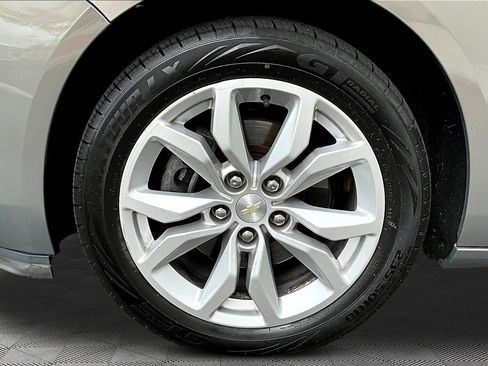 Used 2019 Chevrolet Impala LT image 31