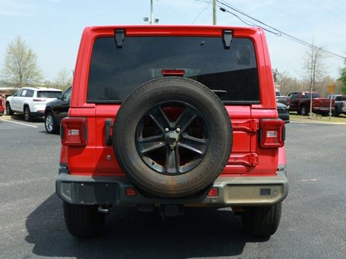 Used 2020 Jeep Wrangler Unlimited Sahara image 7