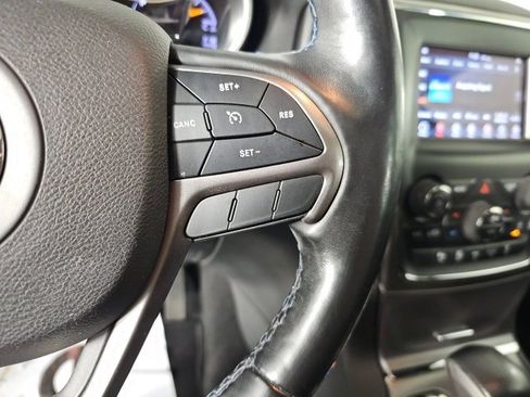 Certified 2020 Jeep Grand Cherokee Laredo image 16