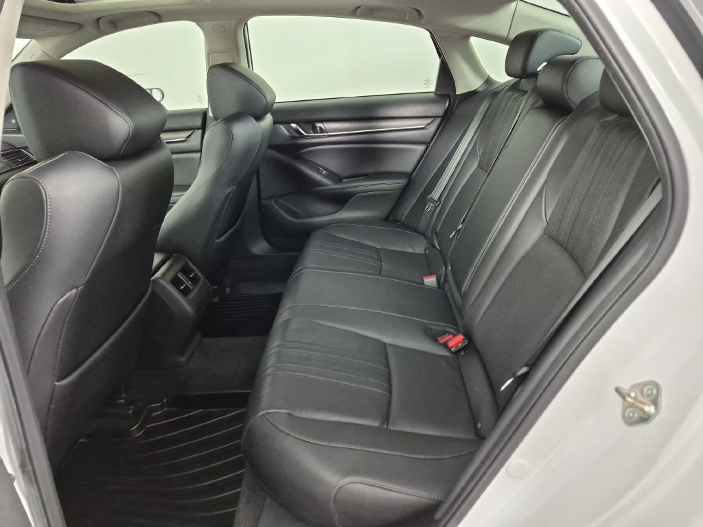 Used 2019 Honda Accord EX-L image 29