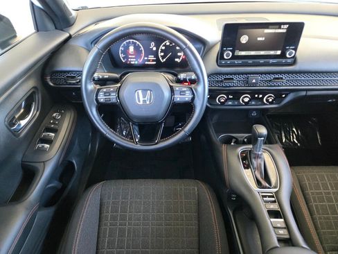 Certified 2025 Honda HR-V Sport image 11